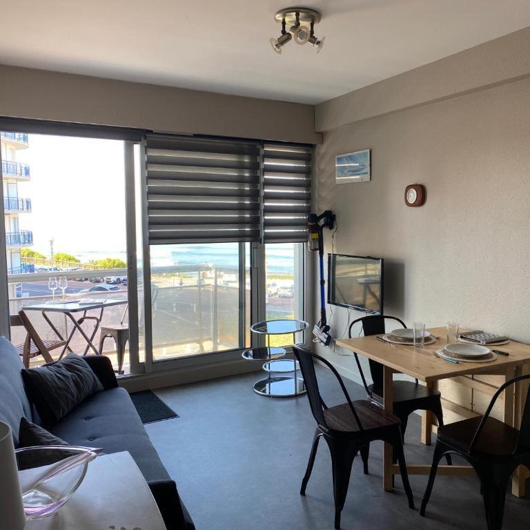 Apartamento L'Arbre Du Voyageur Les Sables-dʼOlonne Exterior foto